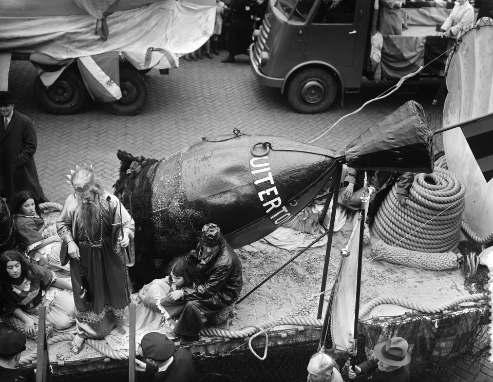Aankomst Uiterton 100 jaar KMI Den Helder, Bestanddeelnr 906-7928