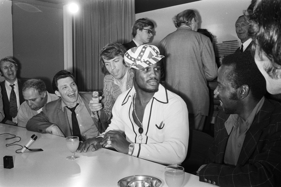 Aankomst van Joe Frazier op Schiphol, Bestanddeelnr 924-5574