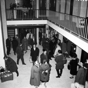 Aankomst van het Sovjet Staatsensemble Moissejew Ballet in Rotterdam, Bestanddeelnr 911-7883