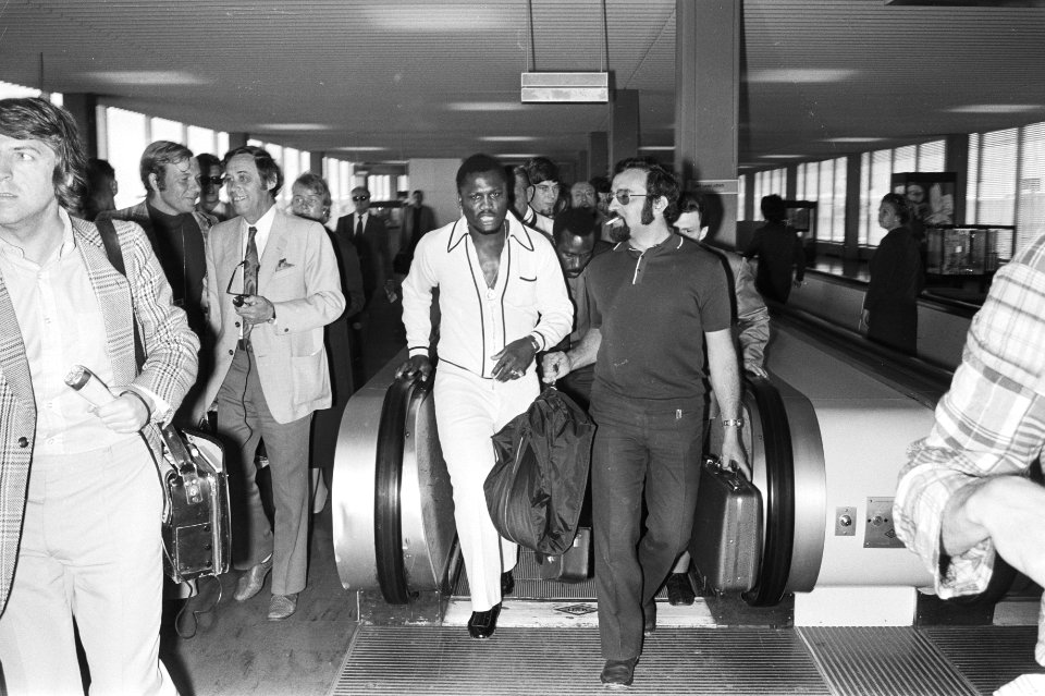 Aankomst van Joe Frazier op Schiphol, Bestanddeelnr 924-5568