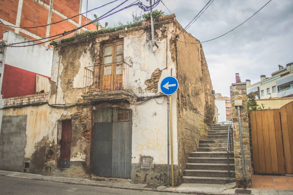 Casa vieja old street signal