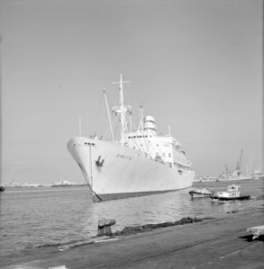 Aankomst van het schip SS Zion in de haven, Bestanddeelnr 255-2156