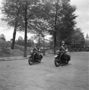Aankomst van H.M. Kortenaer, Bestanddeelnr 900-9808