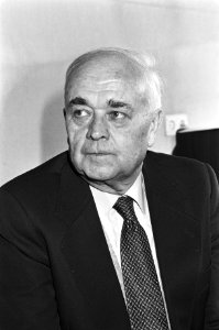 Aankomst vice-minister van buitenlandse handel van de Sovjet-Unie, dhr. Manzhulo, Bestanddeelnr 931-9942