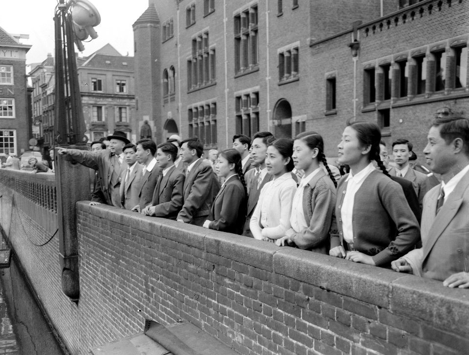 Aankomst boottocht leden Chinese Opera, Bestanddeelnr 907-2392