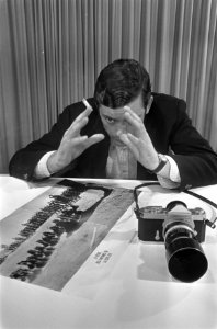 Aankomst Co Rentmeester op Schiphol, winnaar World Press Photo 1967, Bestanddeelnr 920-9287