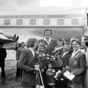 Aankomst dames Nederlandse atletiekploeg uit Finland, Bestanddeelnr 905-2451