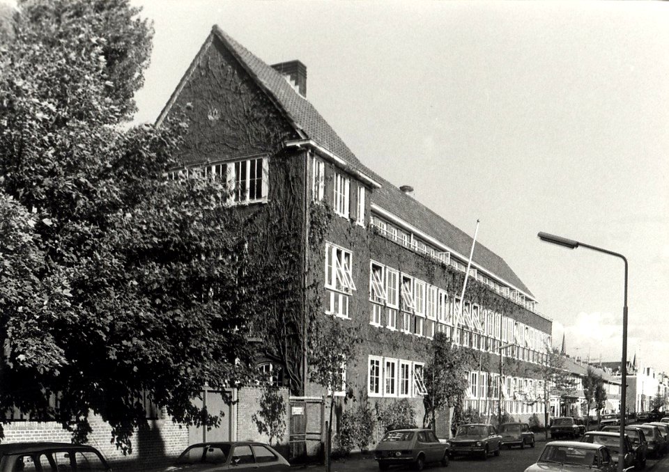 Aangekocht in 1978 van fotograaf C. de Boer, NL-HlmNHA 1478 25900 K 38