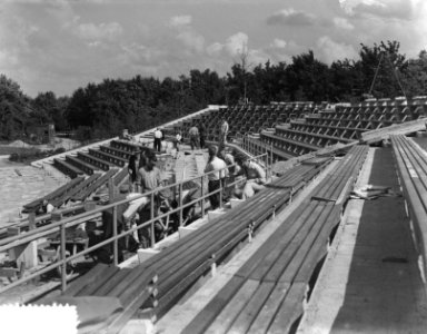 Aanbouw openluchttheater in Bosplan Amsterdam, Bestanddeelnr 905-8242