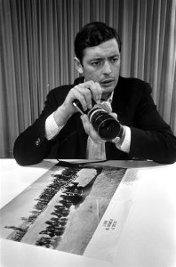 Aankomst Co Rentmeester op Schiphol, winnaar World Press Photo 1967, Bestanddeelnr 920-9288