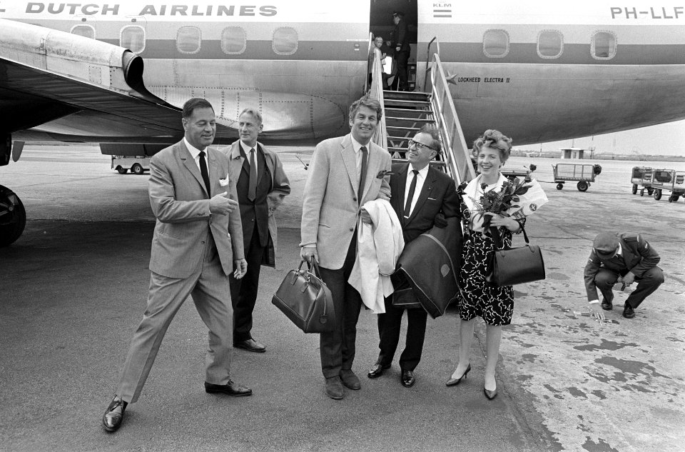 Aankomst Bill Travers (filmacteur) op Schiphol, aankomst, Bestanddeelnr 919-3493