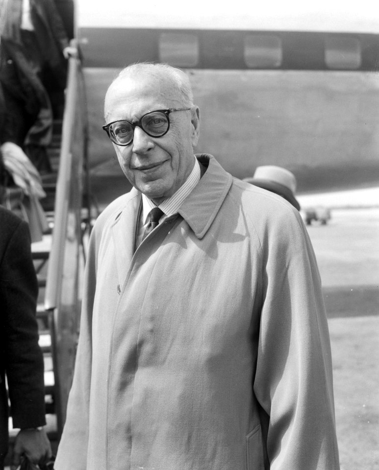 Aankomst Cleveland Symphonie Orkest , George Szell (kop), Bestanddeelnr 917-8966