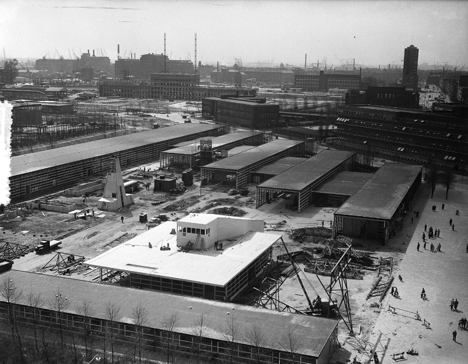 Aanbouw tentoonstelling E55 Rotterdam, Bestanddeelnr 907-0822