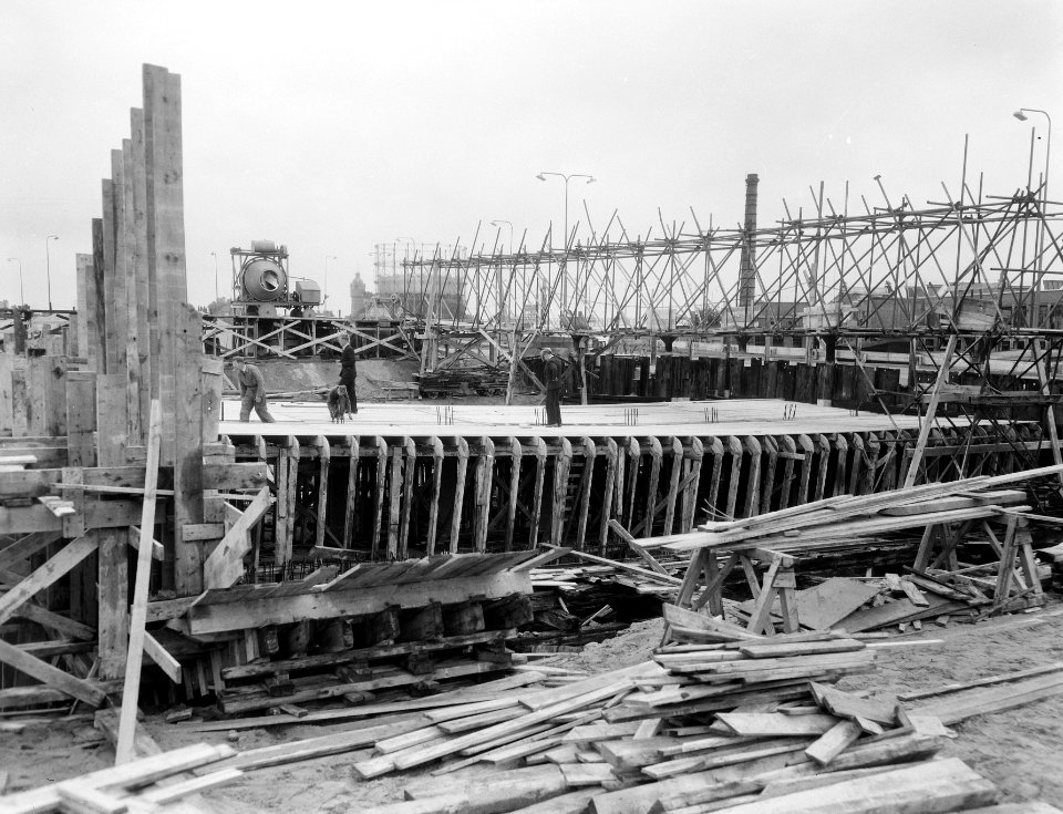Aanbouw voetgangerstunnel Rivierenlaan Amsterdam, Bestanddeelnr 906-5935