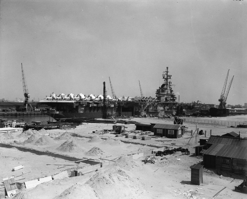 Aankomst Amerikaans vliegkampschip in Rotterdam, Bestanddeelnr 909-7259