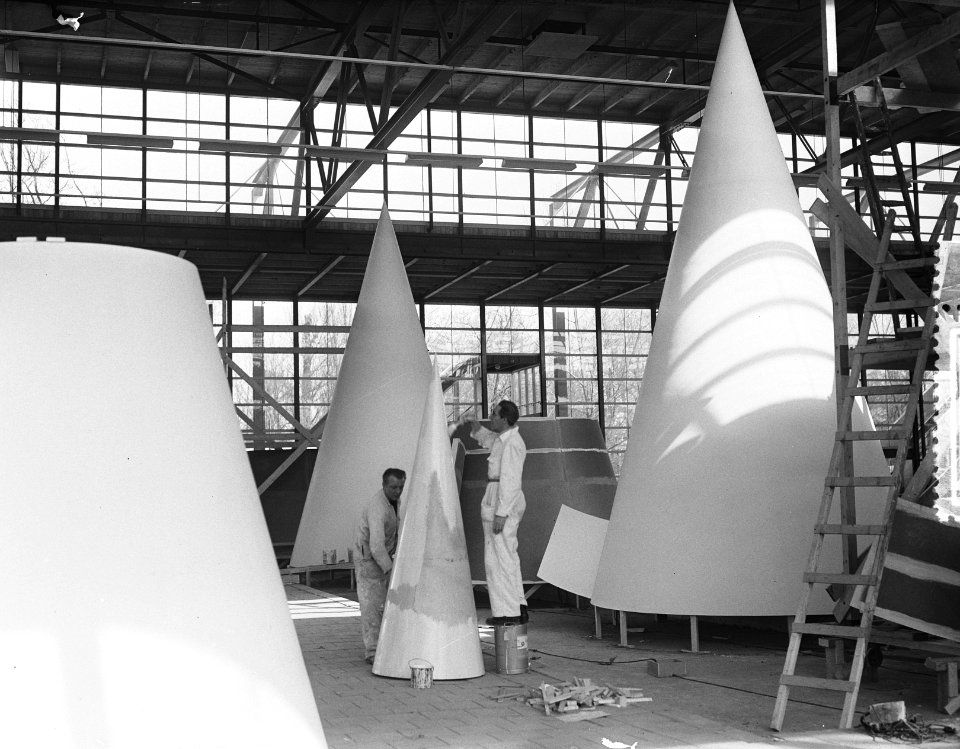 Aanbouw tentoonstelling E55 Rotterdam, Bestanddeelnr 907-0821