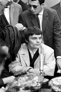 Aankomst Beatles op Schiphol, de Beatles tijdens persconferentie Jimmy Nicol, v, Bestanddeelnr 916-5129