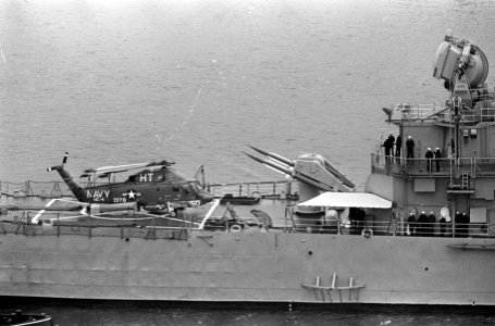 Aankomst Amerikaanse kruiser Springfield in Amsterdamse haven, Bestanddeelnr 920-7638