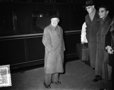 Aankomst componist dirigent Paul Heidenmonth uit Zurich, Bestanddeelnr 906-3062