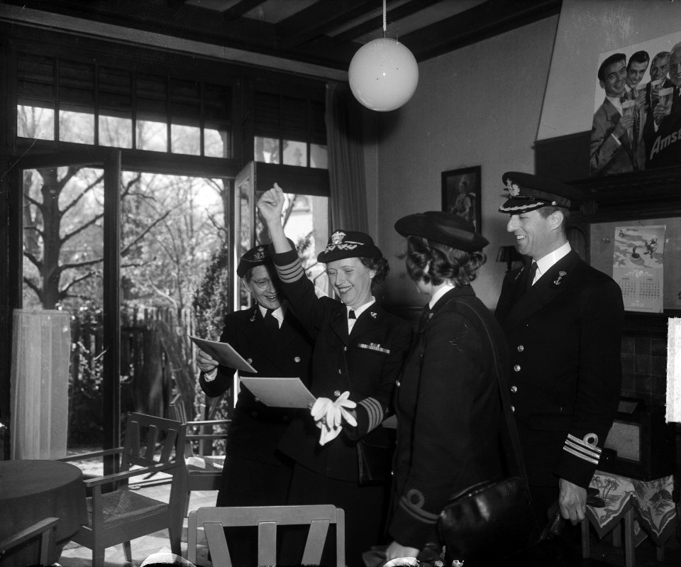 Aankomst Captain Jay B. Hancock (Wave USA Navy) bij Marvo Den Haag, Bestanddeelnr 903-3188