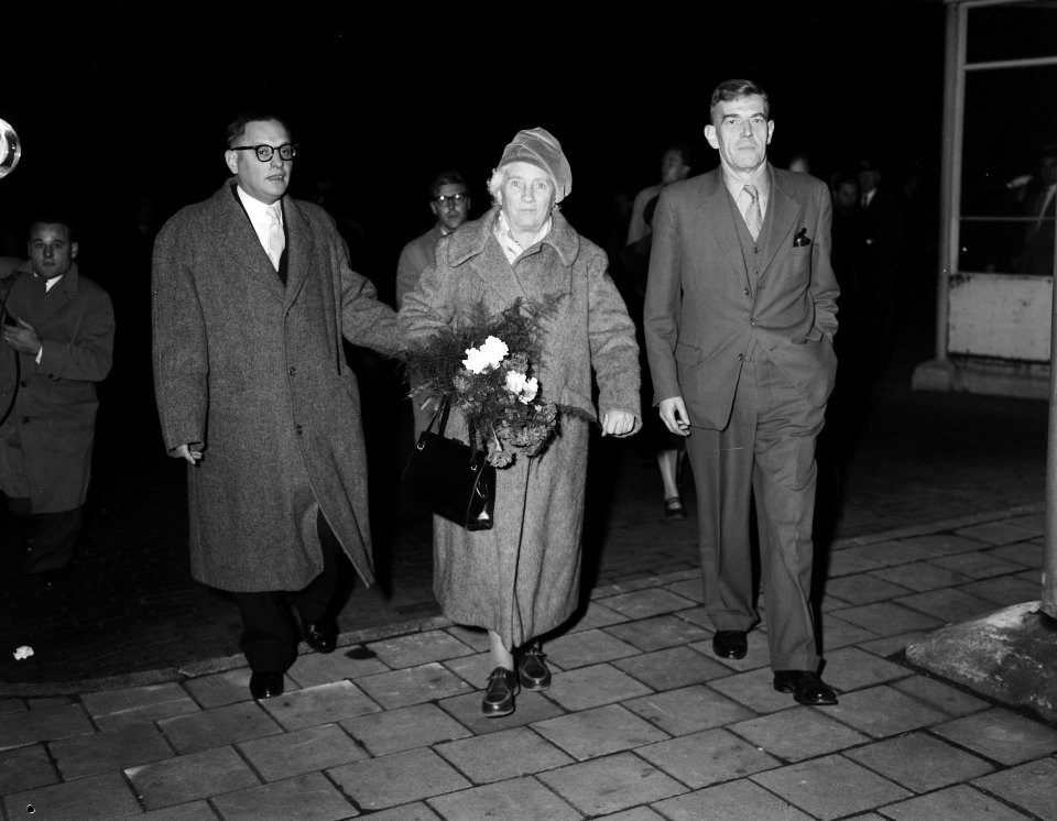 Aankomst Anna Kethly op Schiphol, Bestanddeelnr 909-0767