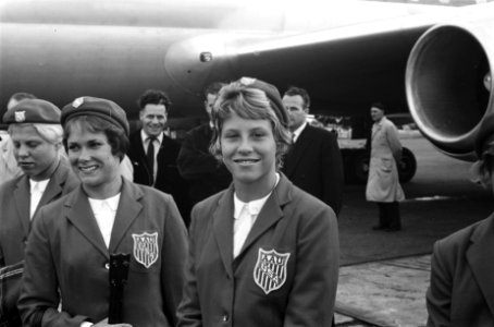Aankomst Amerikaanse zwemploeg. Donna de Verona, Bestanddeelnr 912-8412