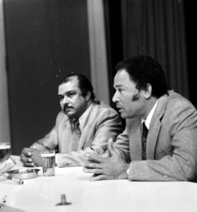 Aankomst Antilliaanse minister van welvaartszorg Miguel Pourier (rechts) tijdens, Bestanddeelnr 929-9615