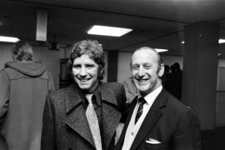 Aankomst Arsenal op Schiphol, manager Bertie Mee (rechts) en Allen Ball, Bestanddeelnr 925-4385