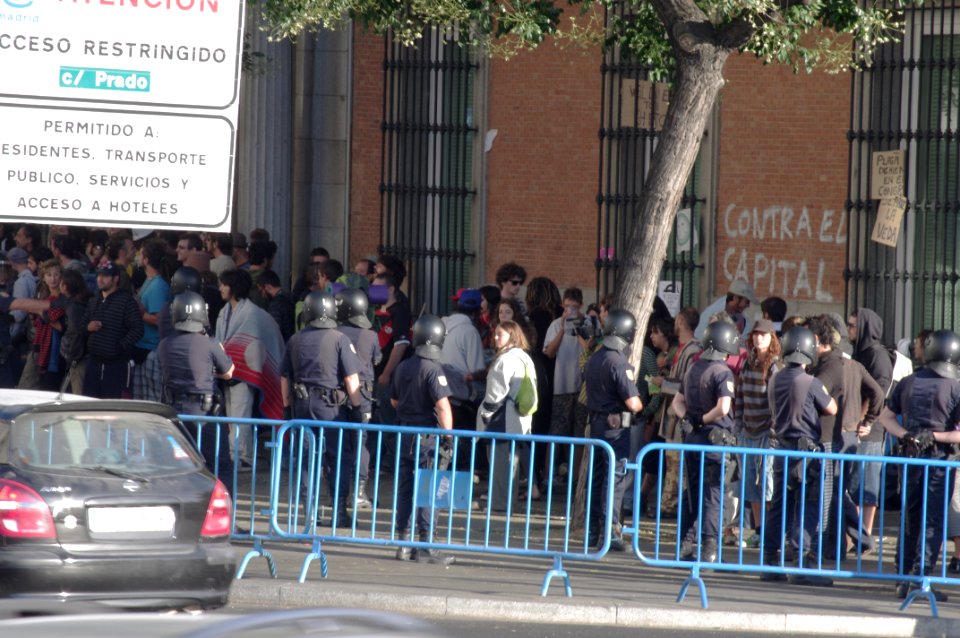 A013 15-M inmediaciones del Congreso 27J