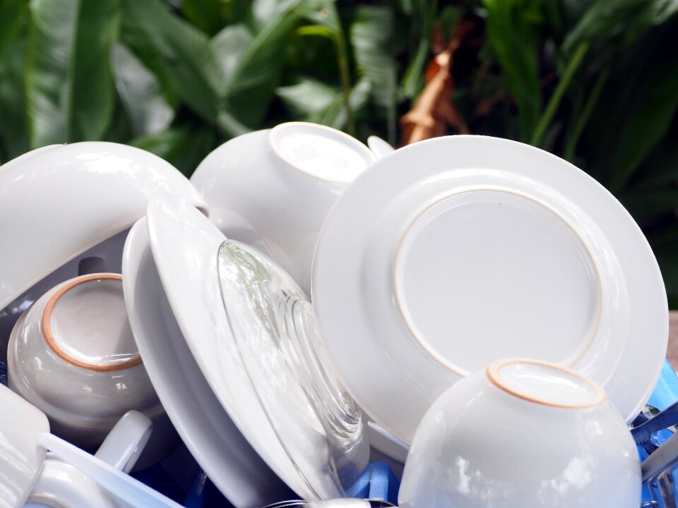 Container wash dishes kitchen