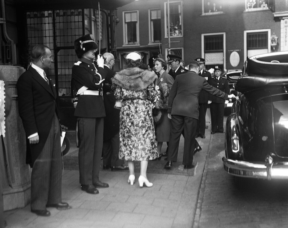 Aankomst aan Deense legatie Den Haag, Bestanddeelnr 906-4256