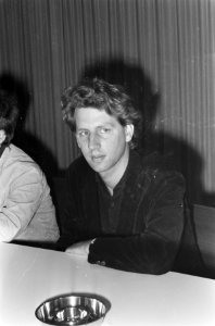 Aankomst linkse studentenleider Karl Dietrich Wolff op Schiphol. Ad van Praag, Bestanddeelnr 921-3754