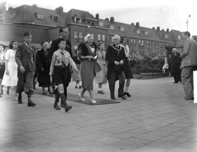 Aankomst koninklijke familie in Spangen, Bestanddeelnr 903-3832