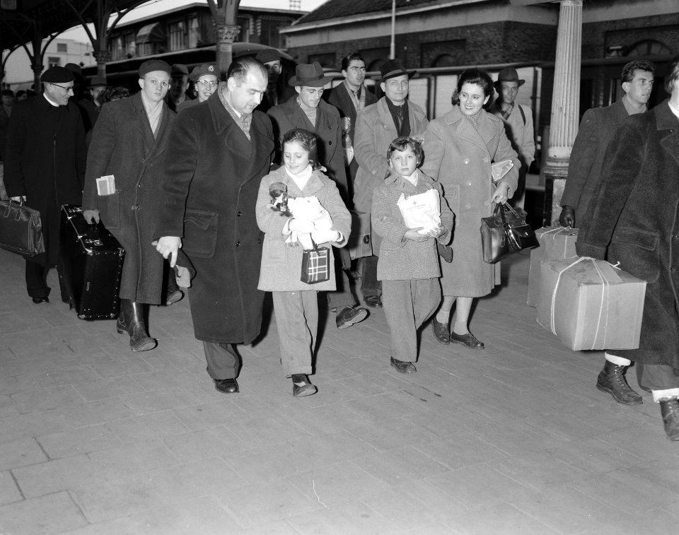 Aankomst laatste transport Hongaarse vluchtelingen, Bestanddeelnr 908-1983