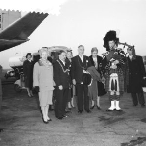 Aankomst Lord Provost van Glasgow op Schiphol, Bestanddeelnr 910-8628 photo