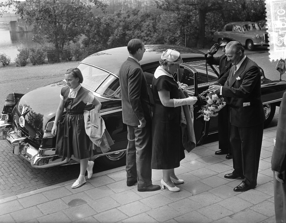 Aankomst Koninklijk paar en Prinsessen, Bestanddeelnr 907-1910