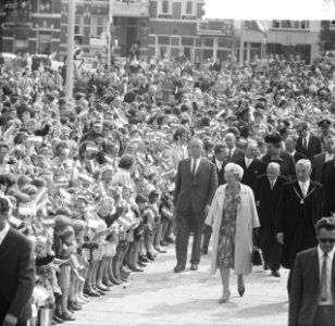 Aankomst koningin Juliana, Bestanddeelnr 917-7983