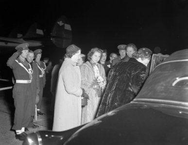 Aankomst Koningin Frederike en Prinses Sophie uit Griekenland op Schiphol, Bestanddeelnr 907-6322
