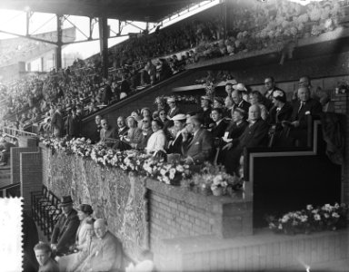 Aankomst Koninklijk paar en Prinsessen, Koninklijke loge, Bestanddeelnr 907-1918