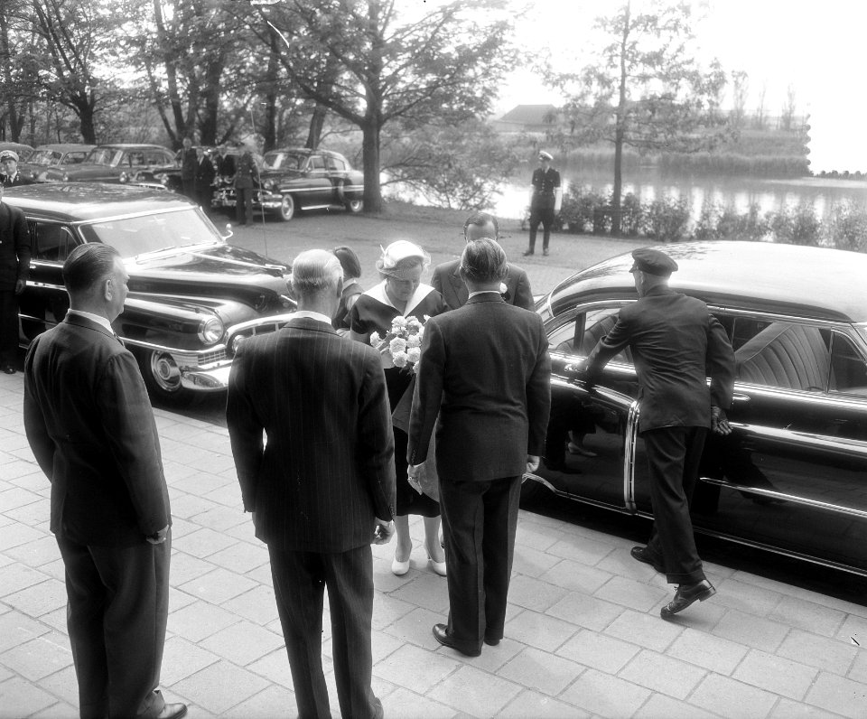 Aankomst Koninklijk paar en Prinsessen, Bestanddeelnr 907-1914