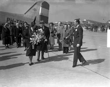 Aankomst Kroonprinses Martha en Kroonprins Olaf Schiphol, Bestanddeelnr 903-2904