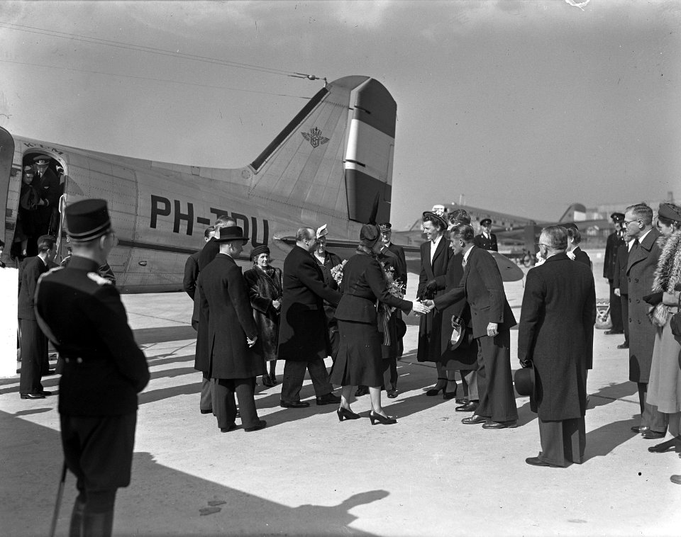 Aankomst Kroonprinses Martha en Kroonprins Olaf Schiphol, Bestanddeelnr 903-2906