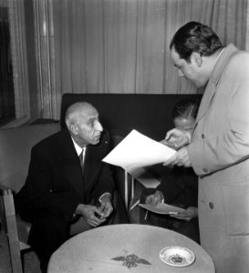 Aankomst Mossadeq op Schiphol, Bestanddeelnr 904-8570