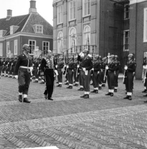 Aanbieding geloofsbrieven aan ambassadeur van Peru, Bestanddeelnr 914-1294