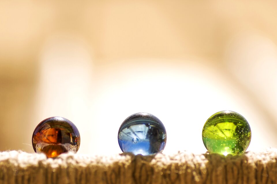 Colors refraction transparent