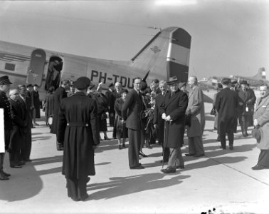 Aankomst Kroonprinses Martha en Kroonprins Olaf Schiphol, Bestanddeelnr 903-2907