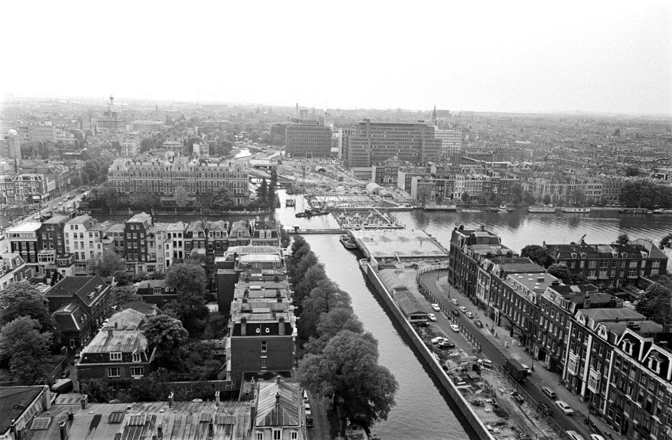 Aanbouw brug over Amstel vanaf Nederlandse Bank gezien, Bestanddeelnr 921-3242