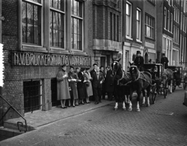 Aanbieding studentenalmanak Drukkerij Jacob van Campen, Bestanddeelnr 907-5748