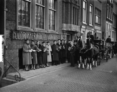 Aanbieding studentenalmanak Drukkerij Jacob van Campen, Bestanddeelnr 907-5749