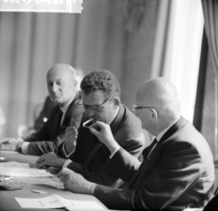 Aankomst Baron Rothschild, Bestanddeelnr 912-5906